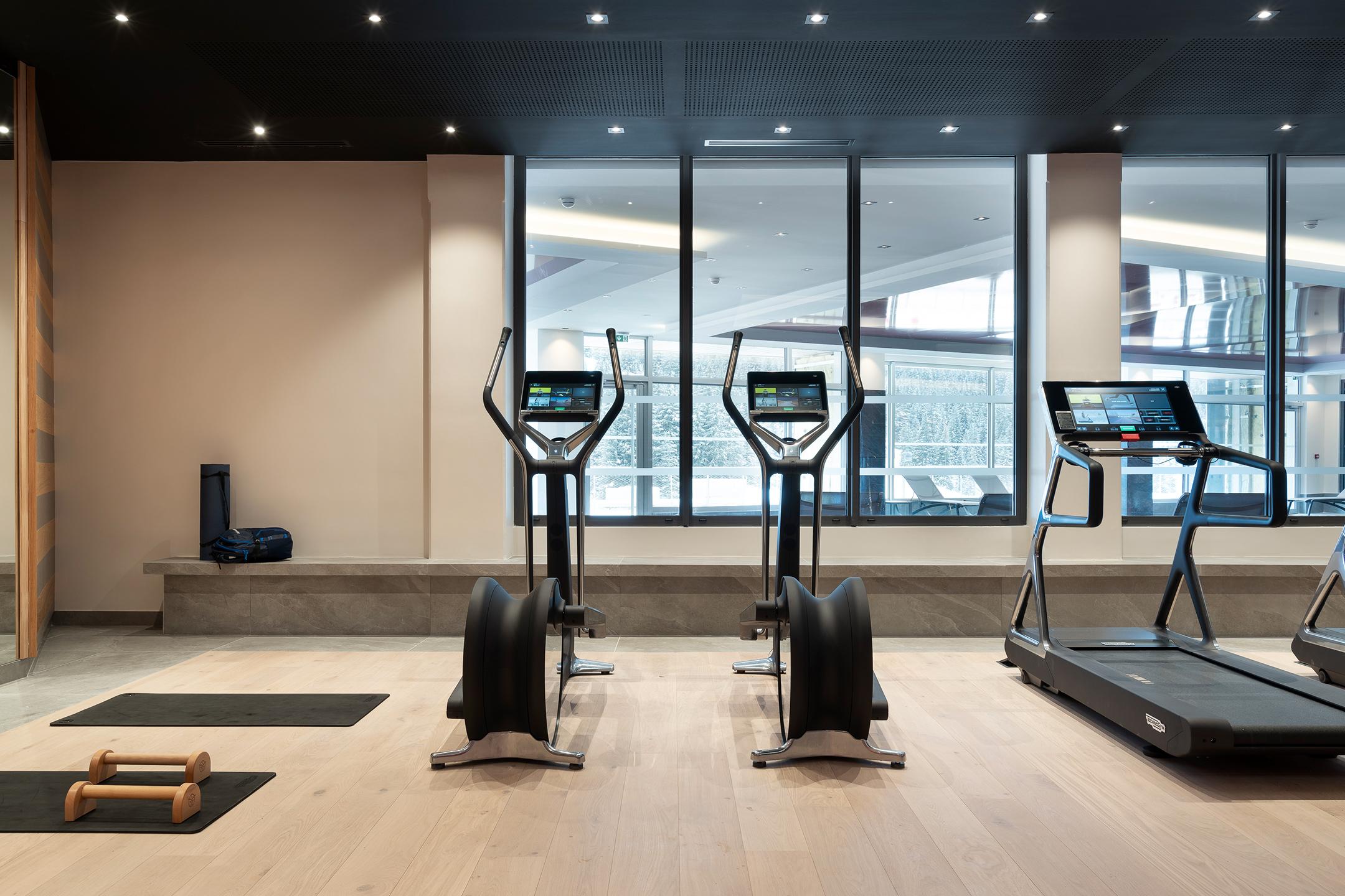 Salle de fitness de l'espace bien-être de Alhéna à Flaine Forum