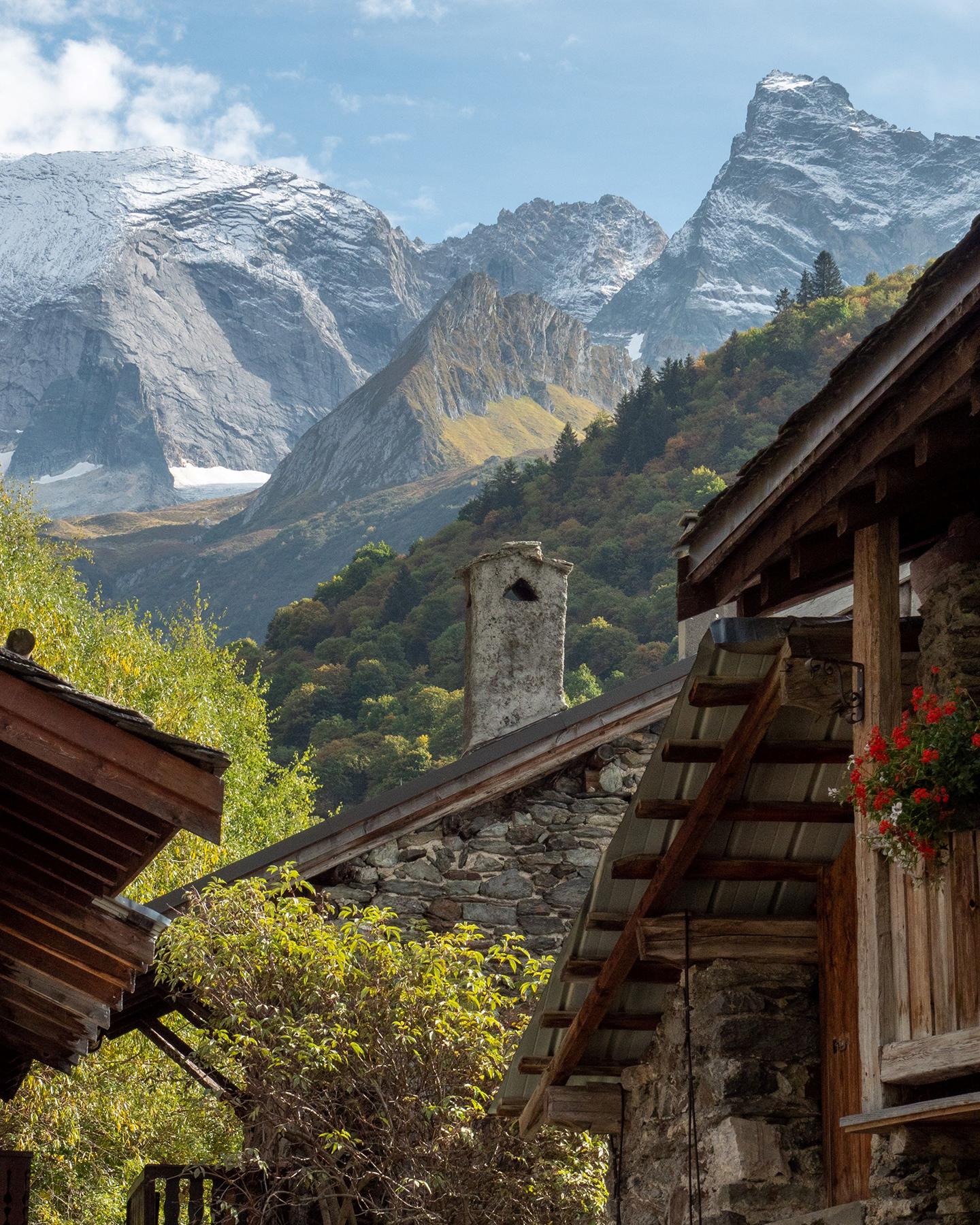 Champagny-en-Vanoise - Chalet de pierre et bois avec vue montagne