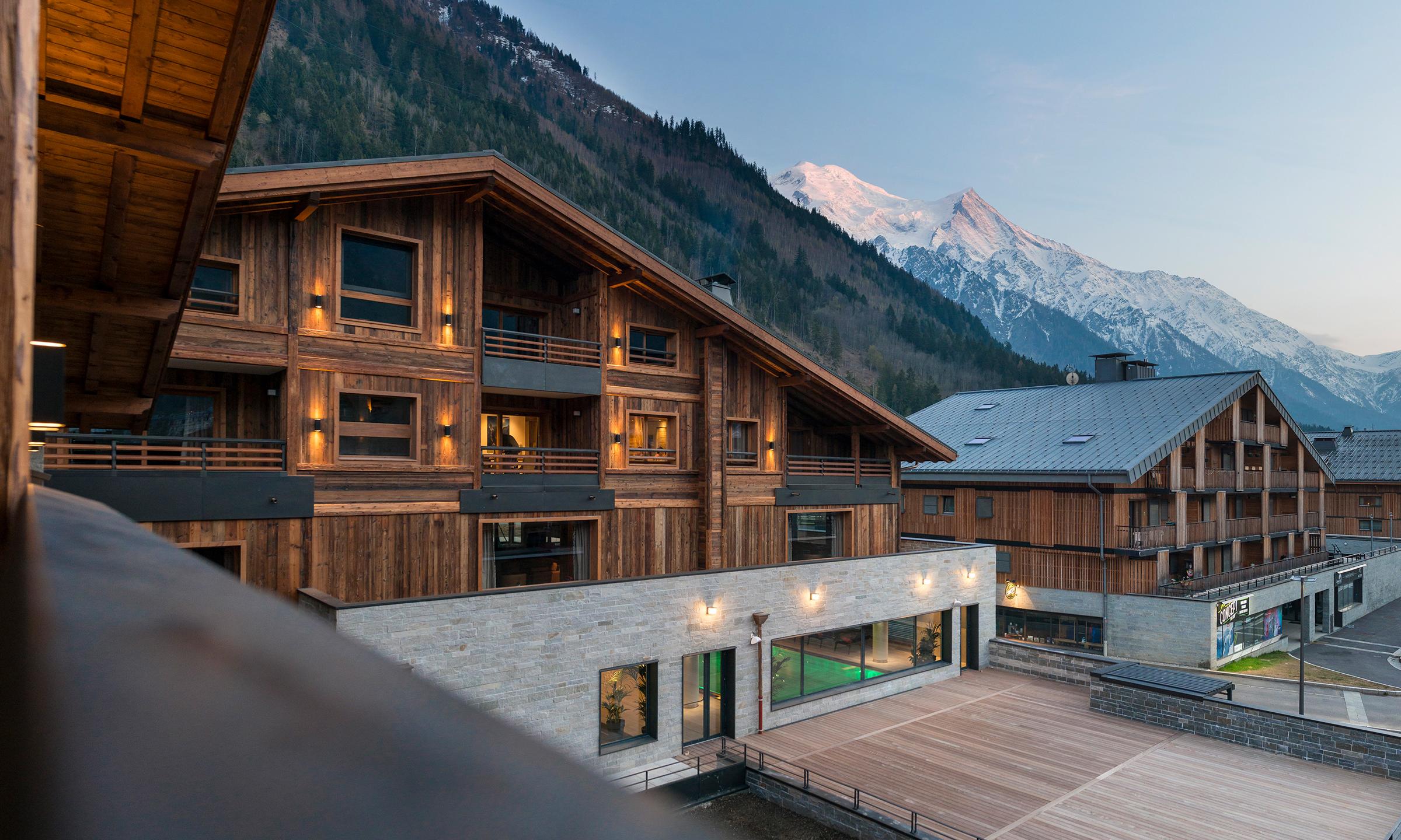 Vue extérieure du Cristal de Jade à Chamonix