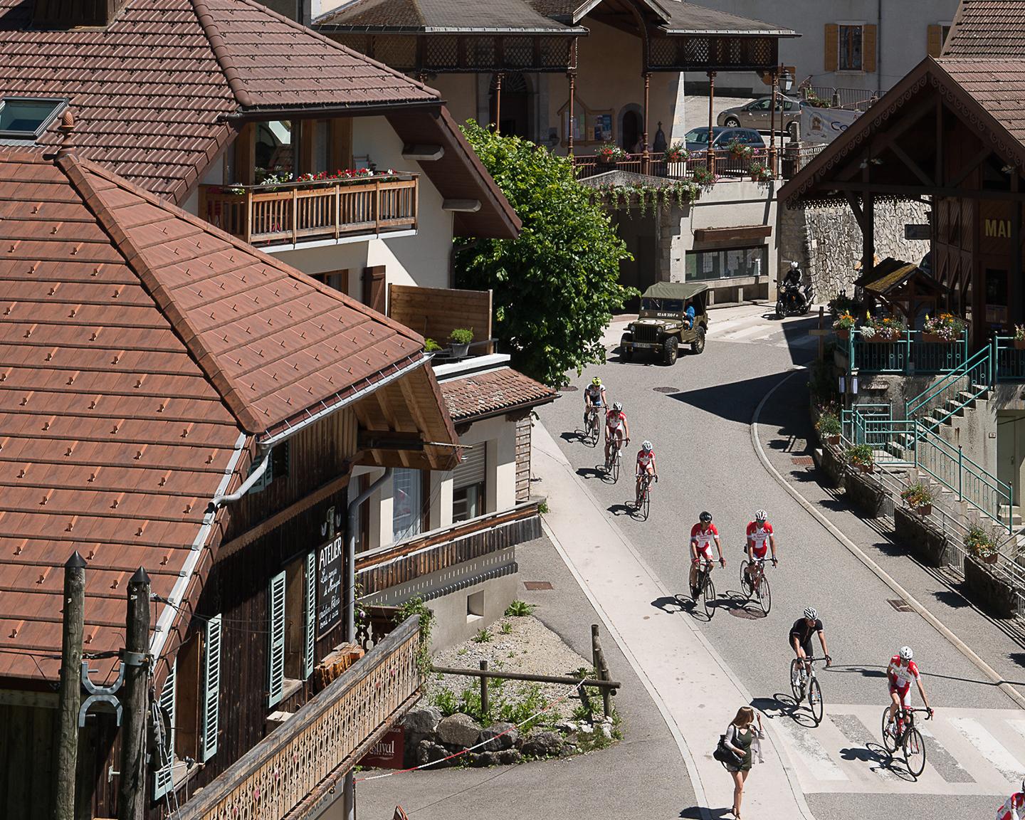 Village du Grand-Bornand et son clocher